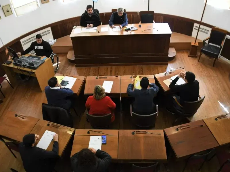 Polémica en Mar Chiquita: LLA busca restringir el acceso de periodistas en reuniones de comisión y FOPEA salió al cruce