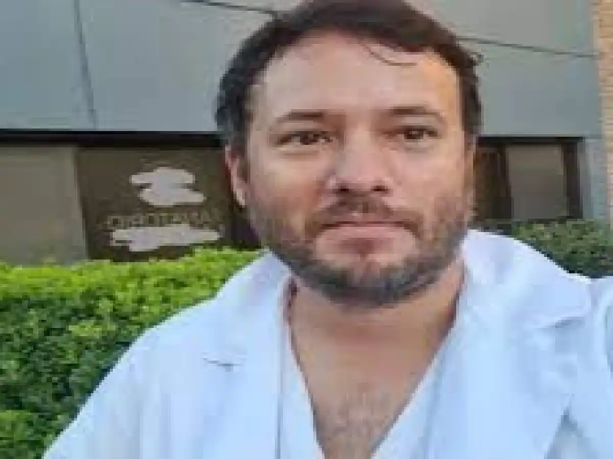“Ser médico se transformó en una idea ridícula”: la emotiva carta de un pediatra que dejará de ejercer su profesión