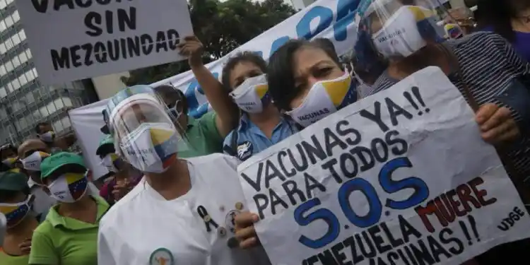 Venezuela entre los peores países que manejaron la pandemia y vacunación
