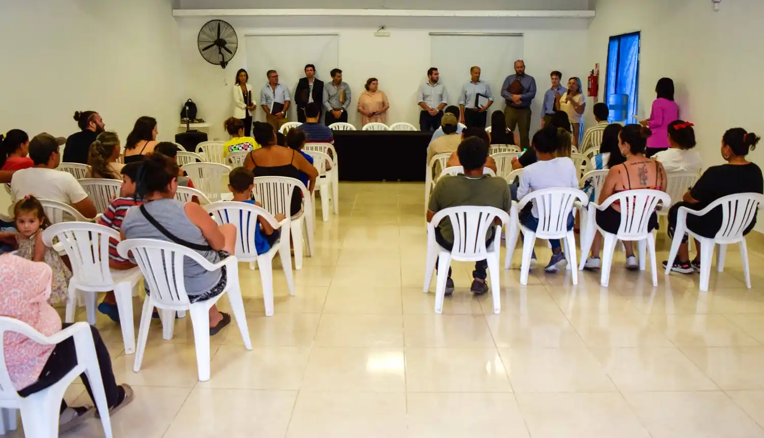 Se realizó la firma de escrituras para el barrio Evita