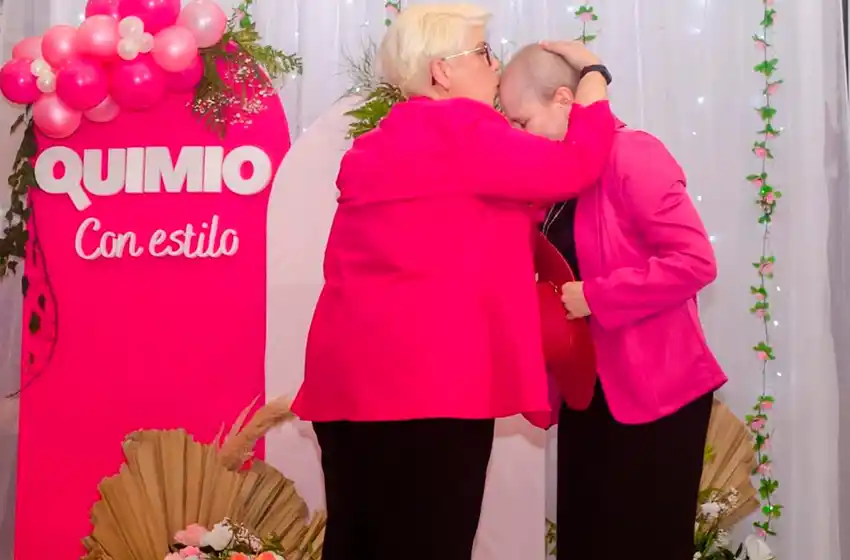 La historia de una luchadora que acompaña a pacientes con cáncer