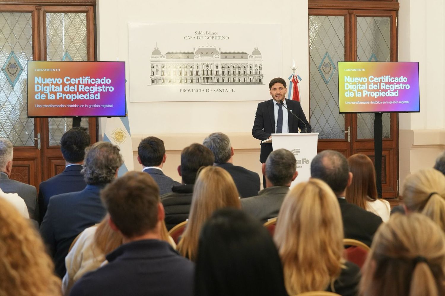 Pullaro en el anuncio realizado en la Casa de Gobierno