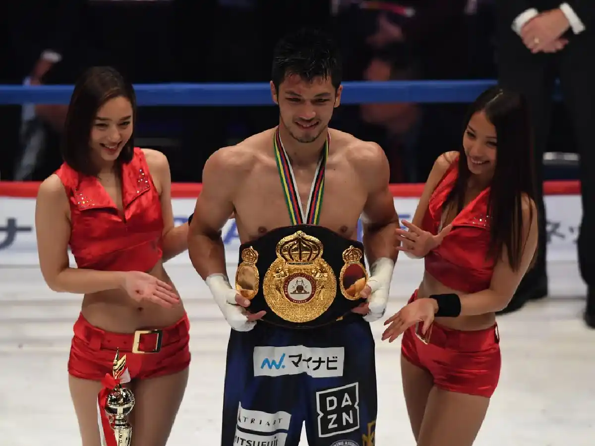 Un nuevo capítulo de Ring Side 