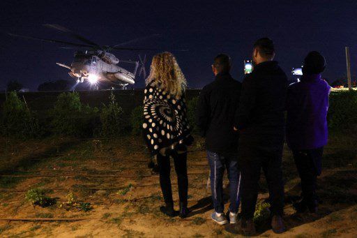 CONTINÚA EL INTERCAMBIO: Israel anuncia que liberó a 30 presos palestinos
