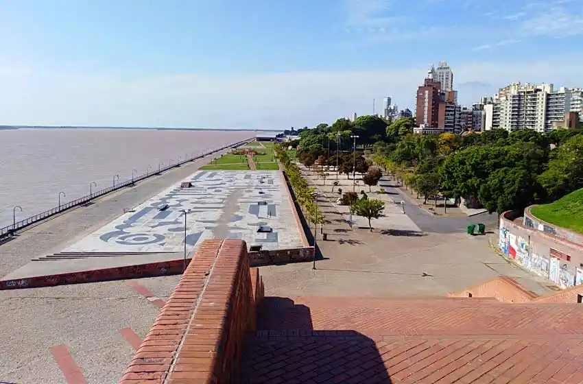 El calor persiste en Rosario y nuevamente hay alerta nivel amarillo por altas temperaturas