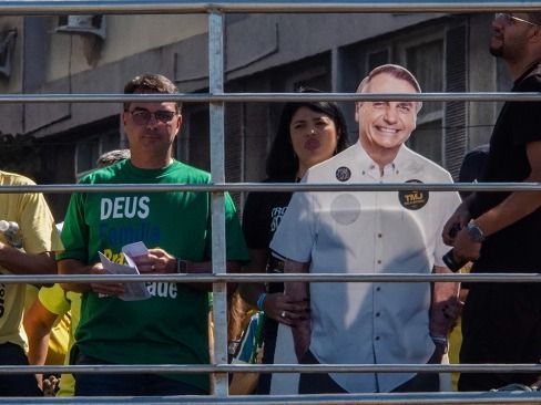 ORDENAN ARRESTO DOMICILIARIO contra expresidente Jair Bolsonaro