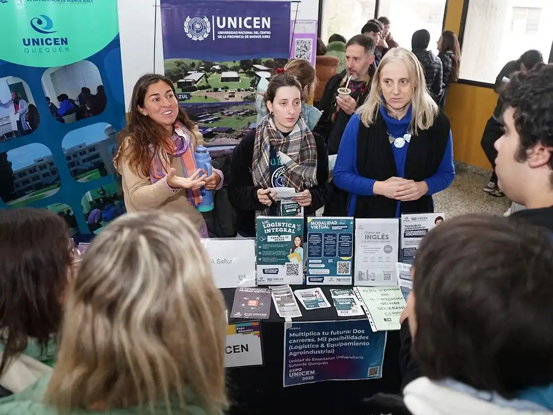 Asesoramiento. La expoeducativa, lugar por excelencia para informarse sobre carreras y oficios en el distrito.