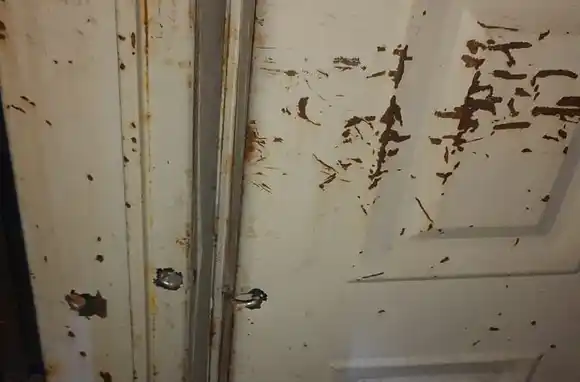 Atacaron a tiros una casa y dejaron una escalofriante nota: “Te voy a matar al albañil”