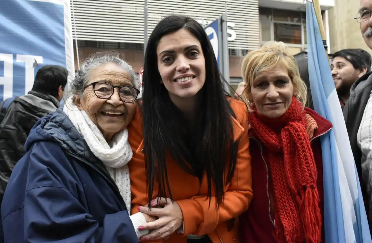 Luana Volnovich respaldó propuesta para que el Estado subsidie los medicamentos a los jubilados