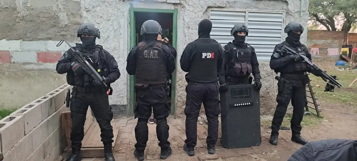 Allanamientos con detenidos en Frontera