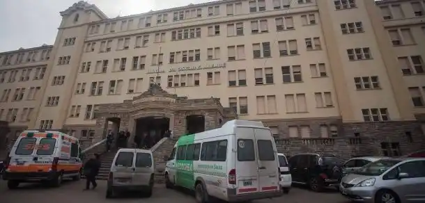 Un joven internado tras una disputa barrial: le dispararon en la nuca