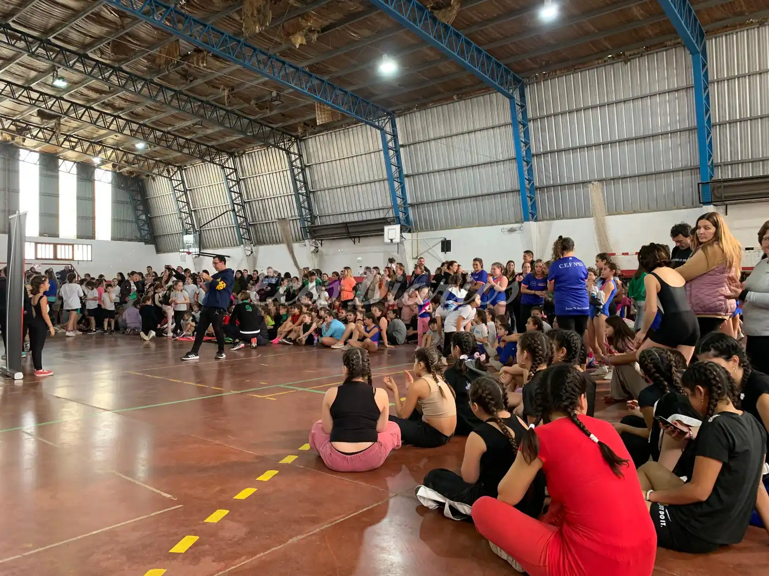 Más de 400 alumnos