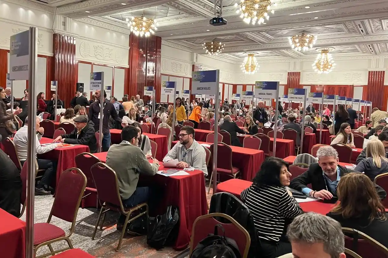 Durante el encuentro hubo una ronda de negocios donde un centenar de empresas del sector se reunieron en escritorios.