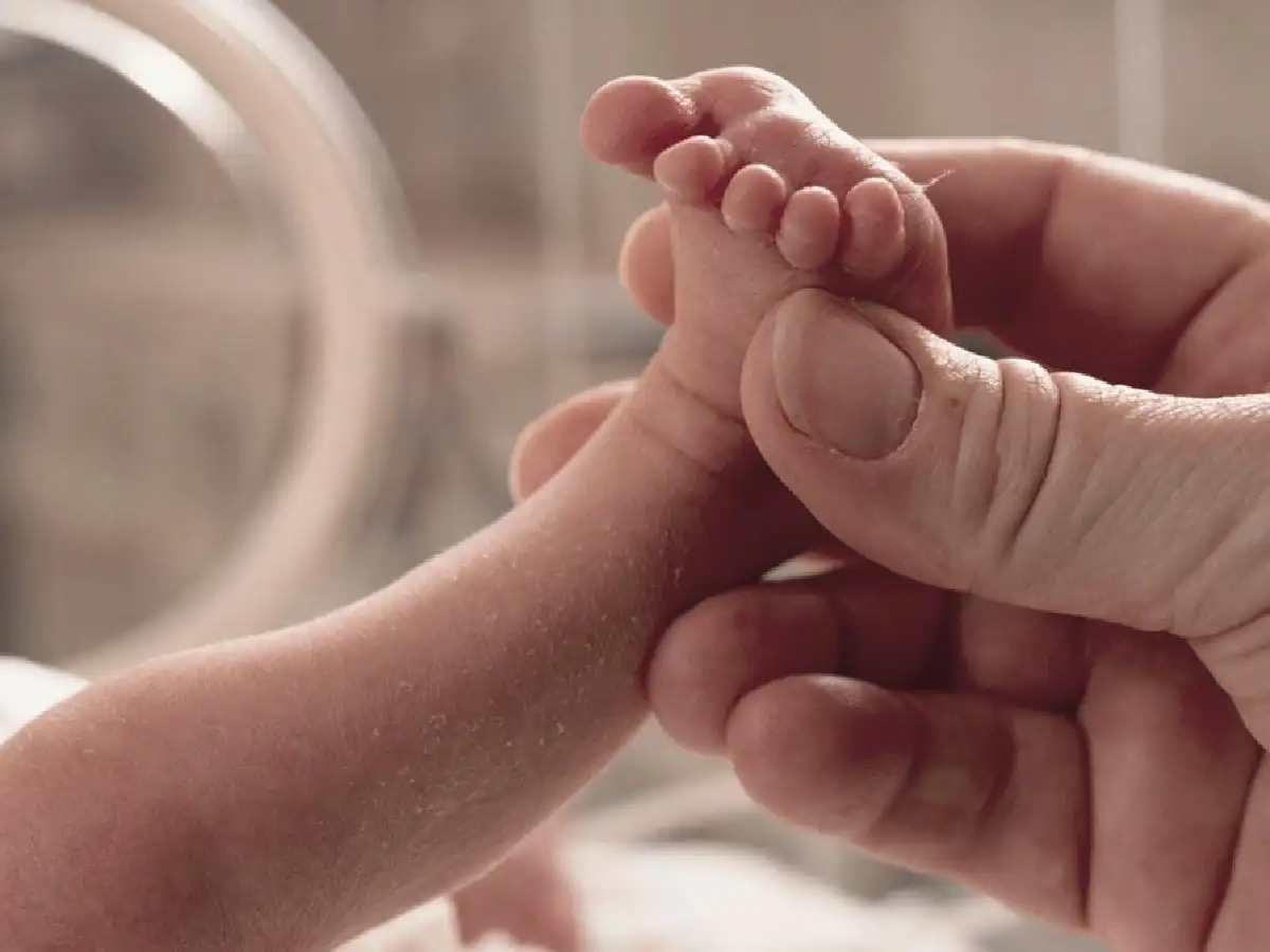 La tasa de mortalidad infantil cayó hasta el registro más bajo de la historia en 2021