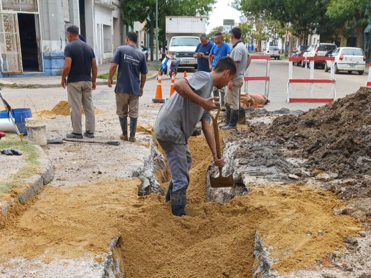 Avanzan los trabajos en Del Valle y Aguado que buscan reducir malos olores