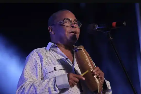 Preocupa estado del cantante Adalberto Álvarez