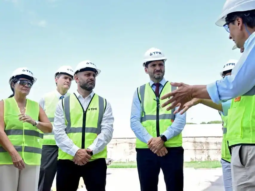 Provincia fomenta el arribo de inversiones en puertos privados y, a su vez, gestiona las inversiones de los concesionarios en los puertos públicos.