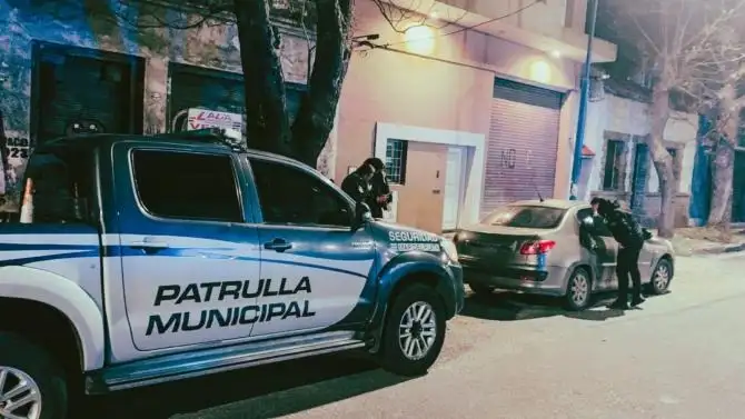 El rodado fue llevado a la Comisaría Primera, donde quedó a resguardo para seguir con las actuaciones y pericias correspondientes.