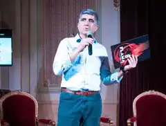 Mano a mano con Maxi Cortés