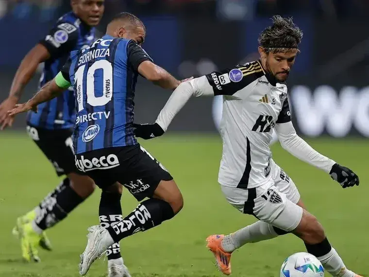 A las 21.30  chocan en Atl.Mineiro e Indep.del Valle de Ecuador.