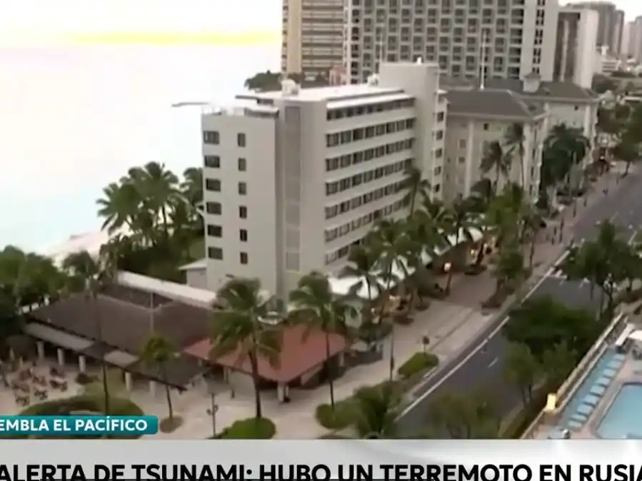 Imagen panorámica de Hawái, mar incluido, desde la habitación del hotel donde se aloja Carlos Dobal. Foto: RTS