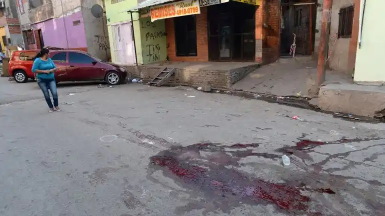 Sello narco: Cuatro cadáveres dentro de un auto en la Villa 1-11-14