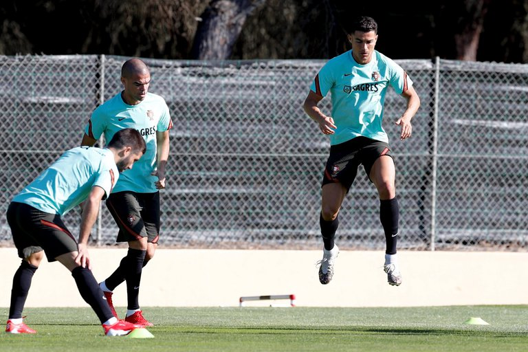 Portugal, sin Diogo Jota de inicio, afronta una final contra Luxemburgo