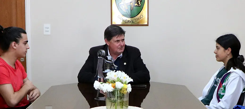 Reconocimiento a Paula Rizzi y Tadeo Grande Carricart