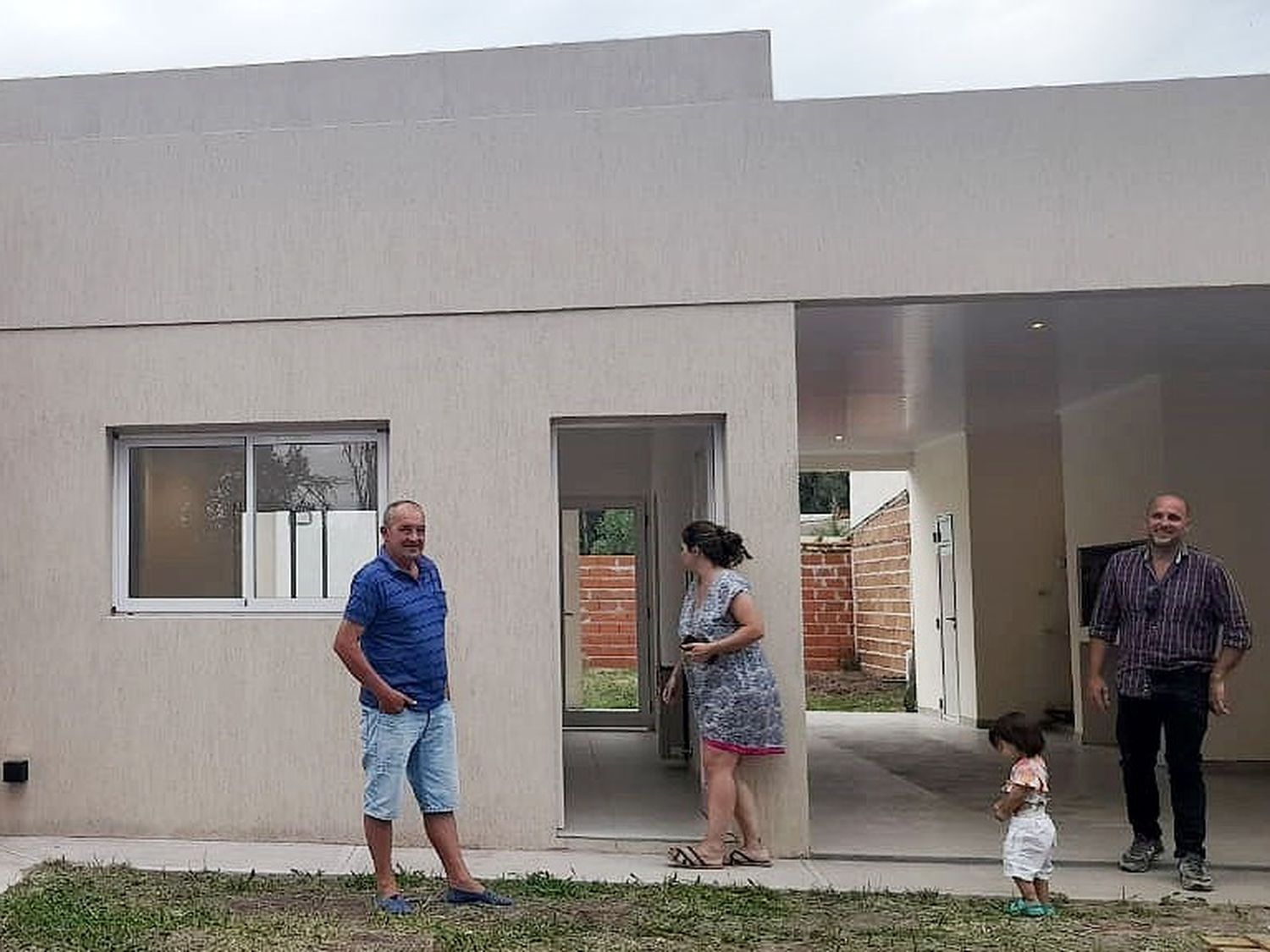 La vivienda es amplia y confortable.