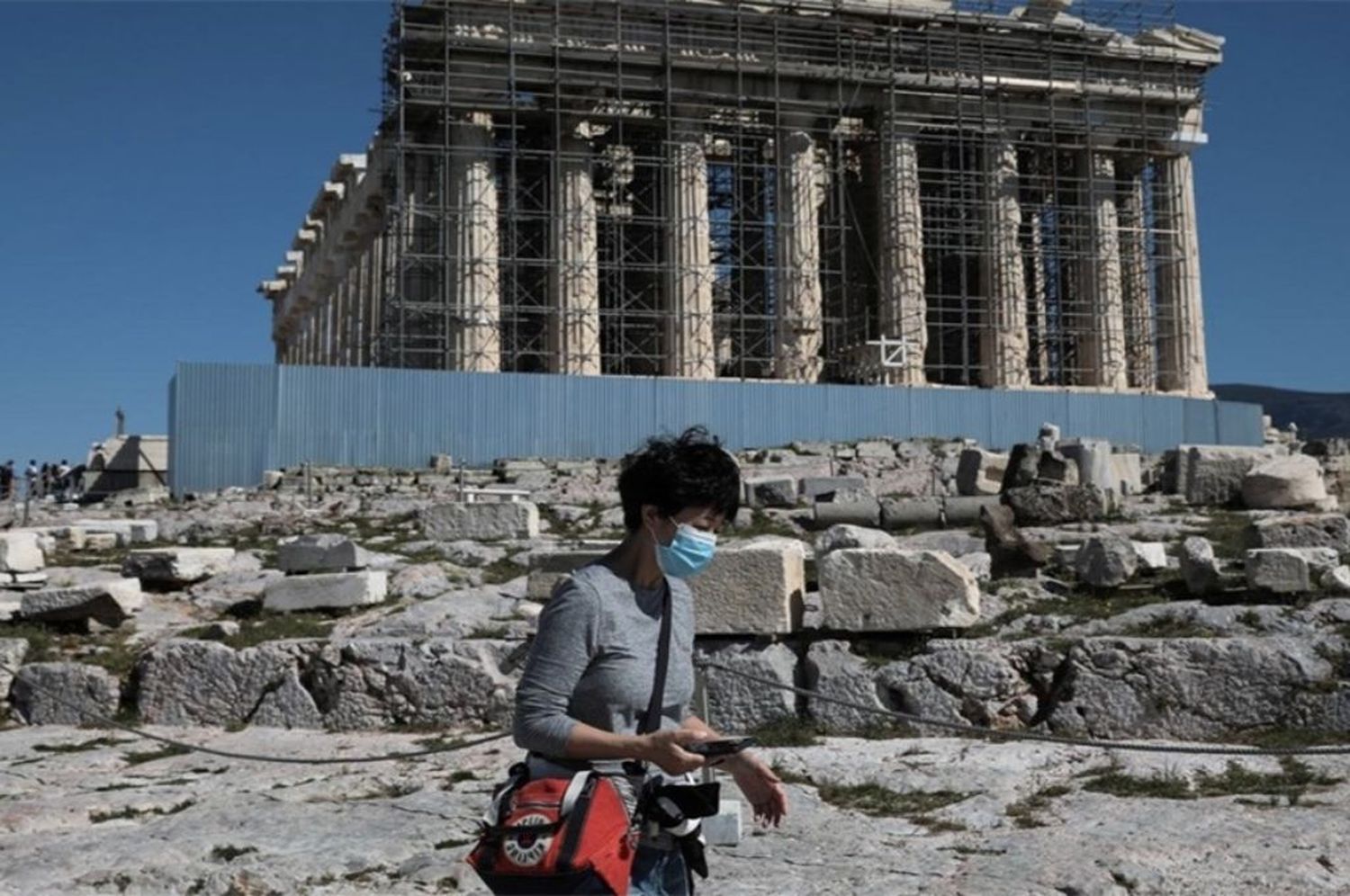 Grecia elimina el uso obligatorio de tapabocas al aire libre