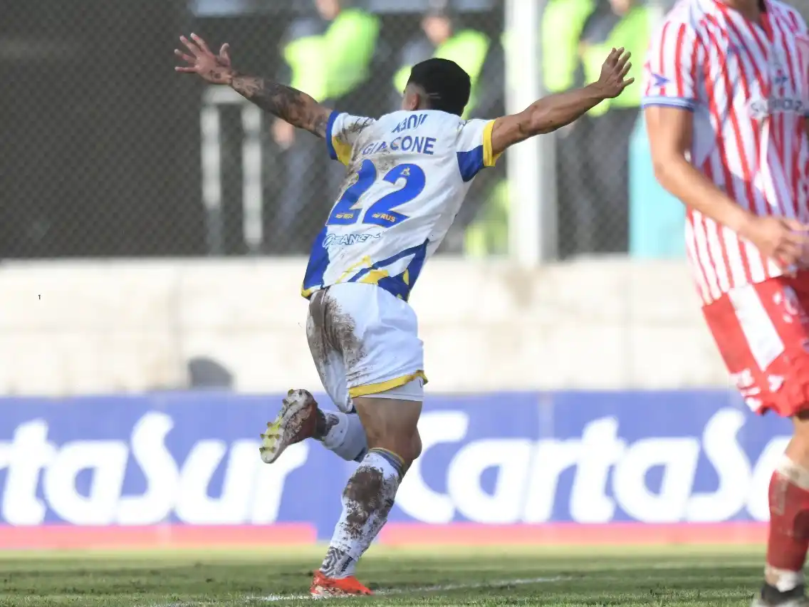 Lautaro Giaccone le dio la clasificación a Rosario Central