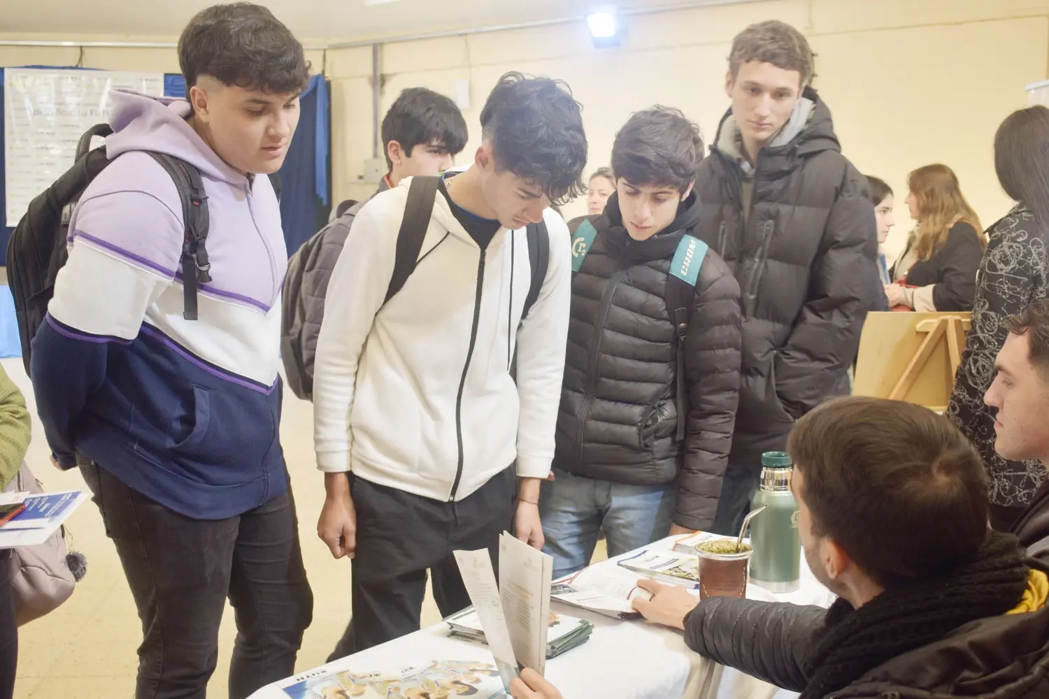 CAFESG realizó la primera Expo Carreras para los jóvenes de Federación