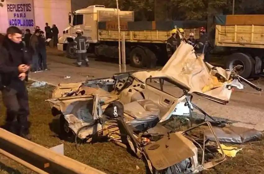 Tragedia en San Miguel del Monte: encontraron una bala en el cuerpo de la chica fallecida