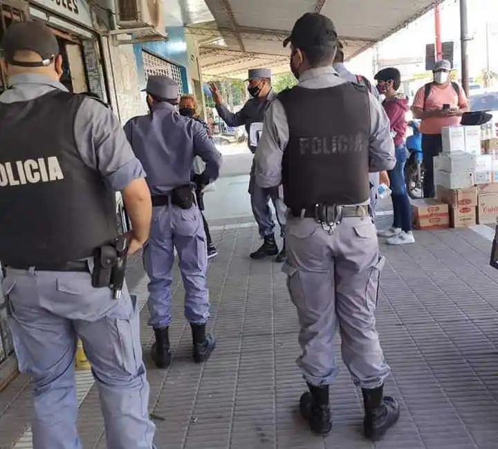 Covid-19 en Clorinda: operativo de concientización en el centro