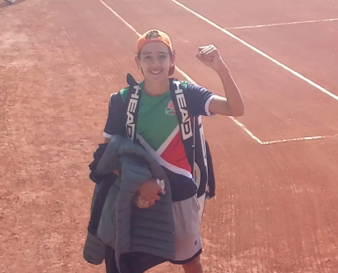 Luciano Cabaña clasificó a las semifinales del Circuito Cosat Sudamericano en Salta