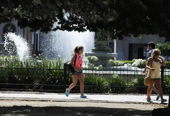 Jornadas agobiantes en Tandil: pronostican calor intenso y alerta amarilla por tormentas
