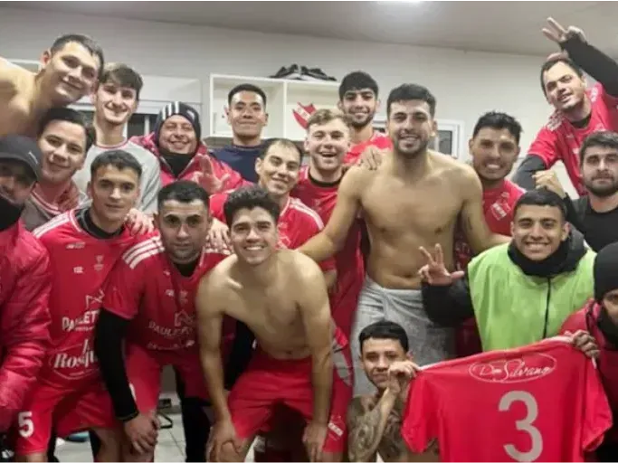 Deportivo Josefina festejó una goleada en su casa..Foto: @clubdeportivojosefinacdj)