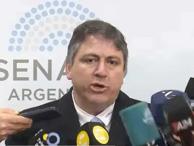 Senadores del PJ atribuyen la crisis de las
empresas de Paoltroni a deudas millonarias