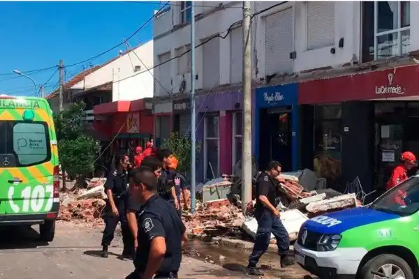 Una mujer y su hija murieron aplastadas al desplomarse un balcón en Mar del Plata