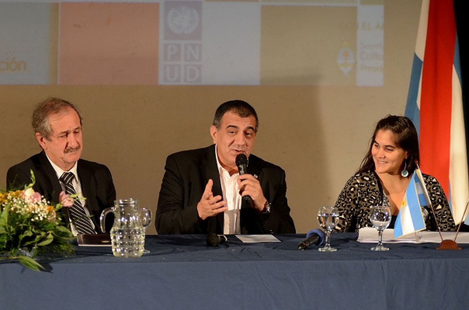 Cáceres inauguró la jornada sobre patrimonio cultural