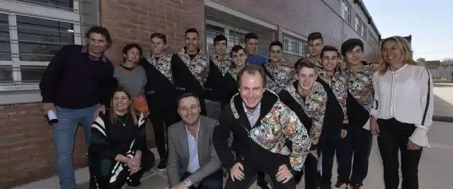 Bordet instó a “trabajar fuertemente para generar empleo”