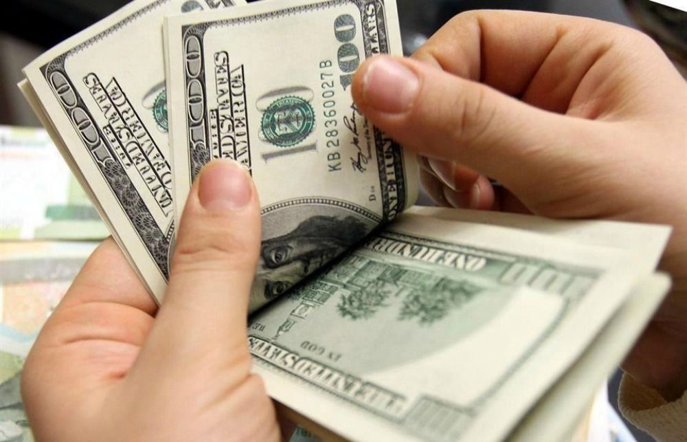 El Gobierno aplicará restricciones para la compra de dólares