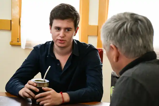 Cipriano Gerosa Calvo, campeón mundial en México, fue recibido por el Intendente Javier Gastón