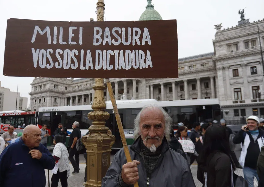 Otro miércoles de marcha y represión