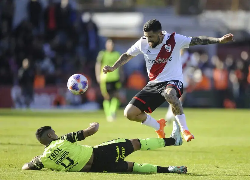 River jugó mal y cayó ante Barracas