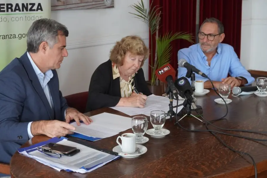 Plan incluir: la Provincia invertirá casi 50 millones de pesos en un proyecto de conectividad barrial en la ciudad de Esperanza