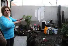 Vecinos de Reynoso al 2400 y del pasaje 16 del Arco  Iris se inundaron y exigen respuestas