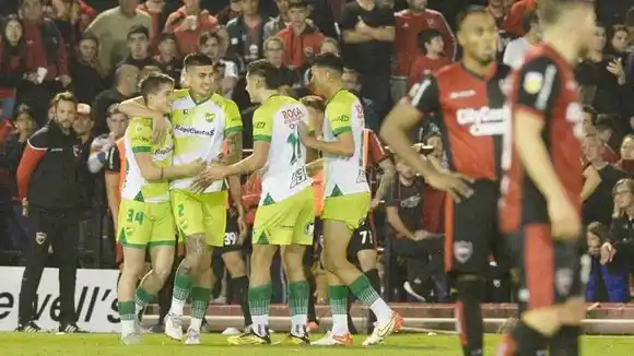 Defensa y Justicia  le ganó a Newell�"s,  que no levanta cabeza