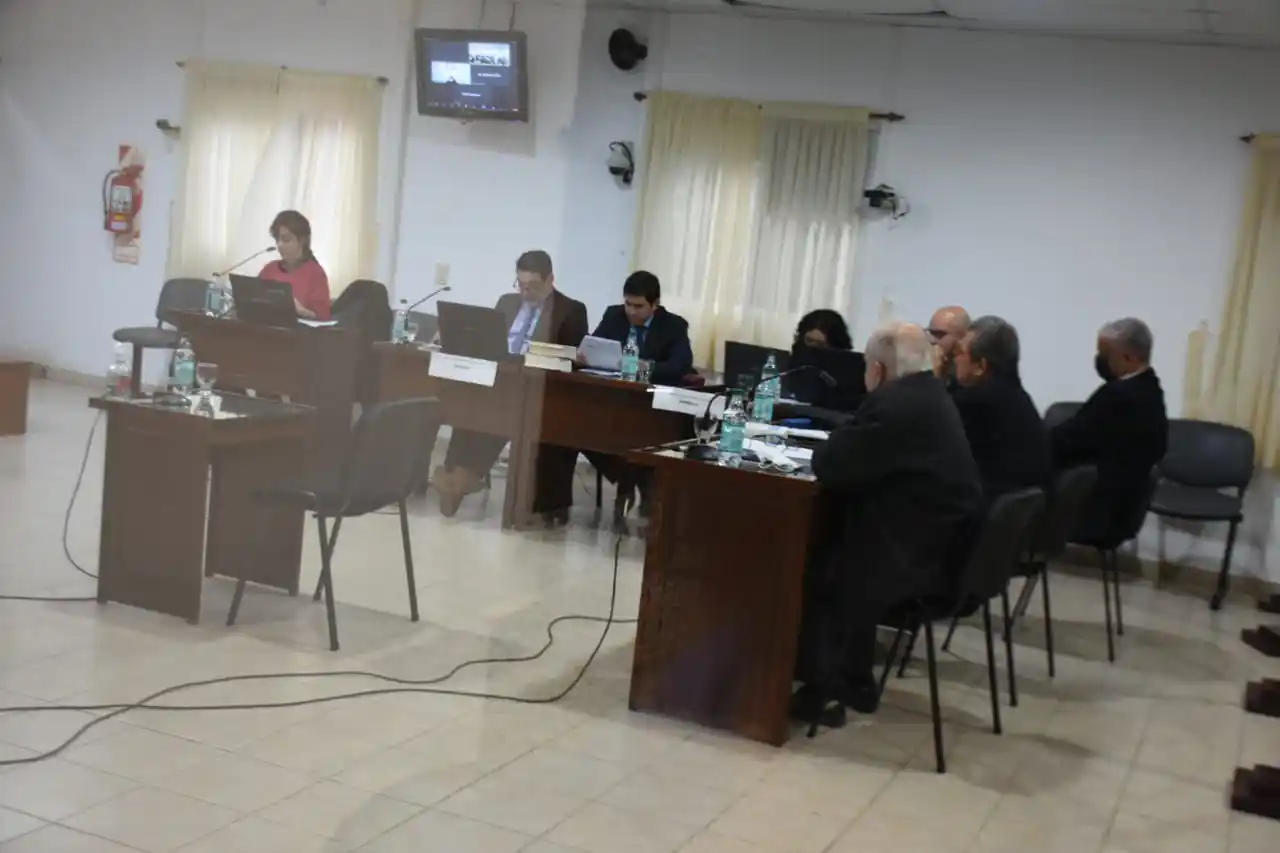 Jueces se trasladaron hasta Las Lomitas para realizar una serie de juicios orales