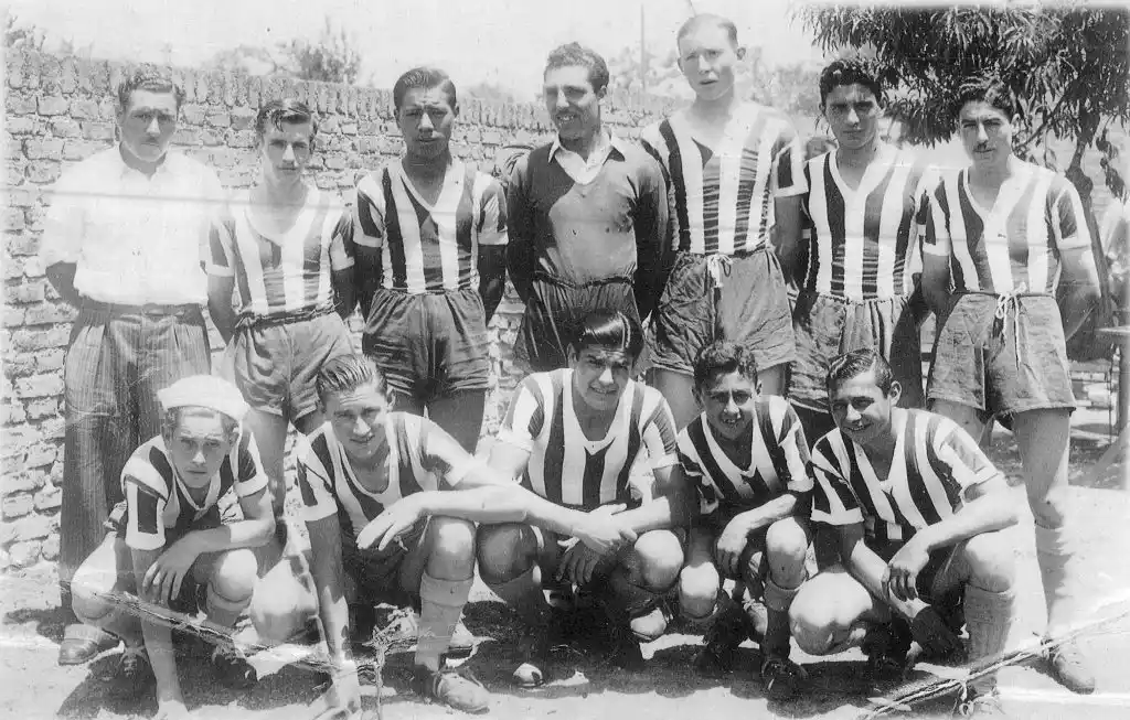 A noventa años de su nacimiento, la primera foto de Caviglia en el fútbol